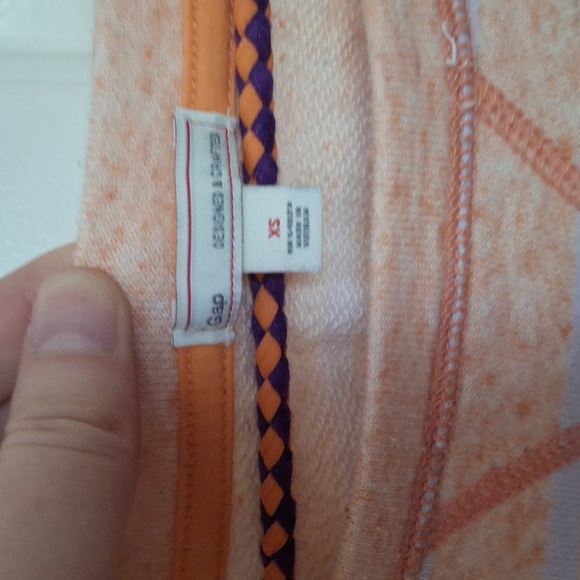 Gap Striped Sweater - Picture 3 of 4